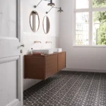 PATCHWORK B&W 04_bathroom-2